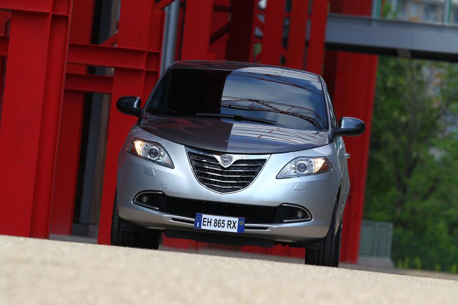  Lancia Ypsilon 2011 года  (фото 27 из 96)